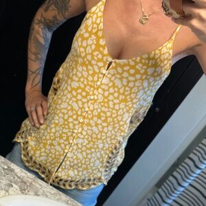 Buckle Gimmicks Flowy Tank